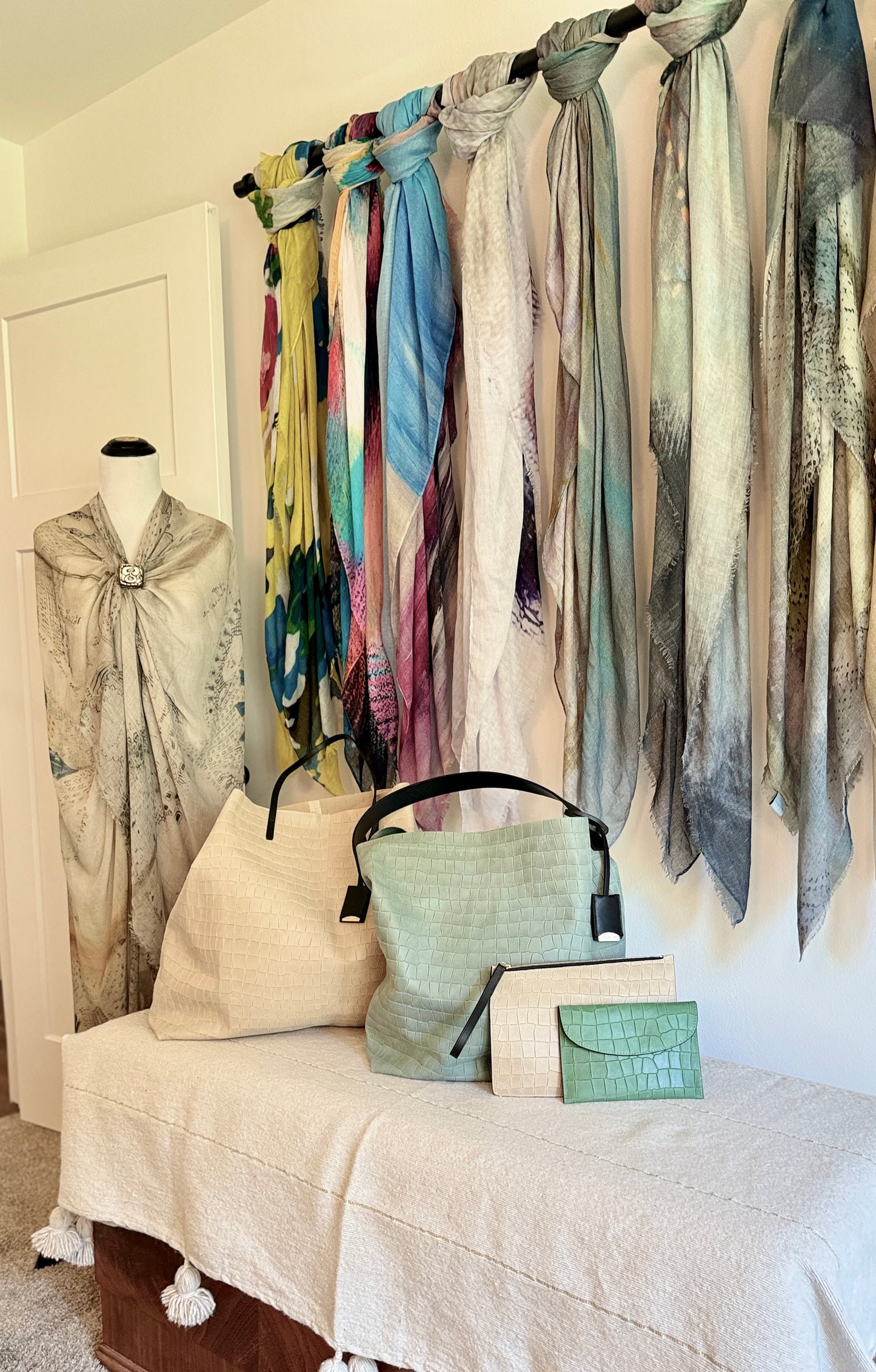 Carré ď Ors Beach Clutch