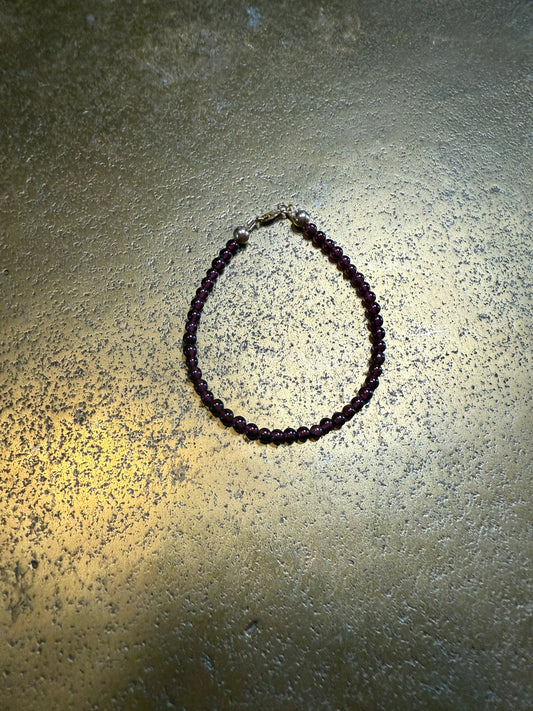 Simple Garnet Bead Bracelet